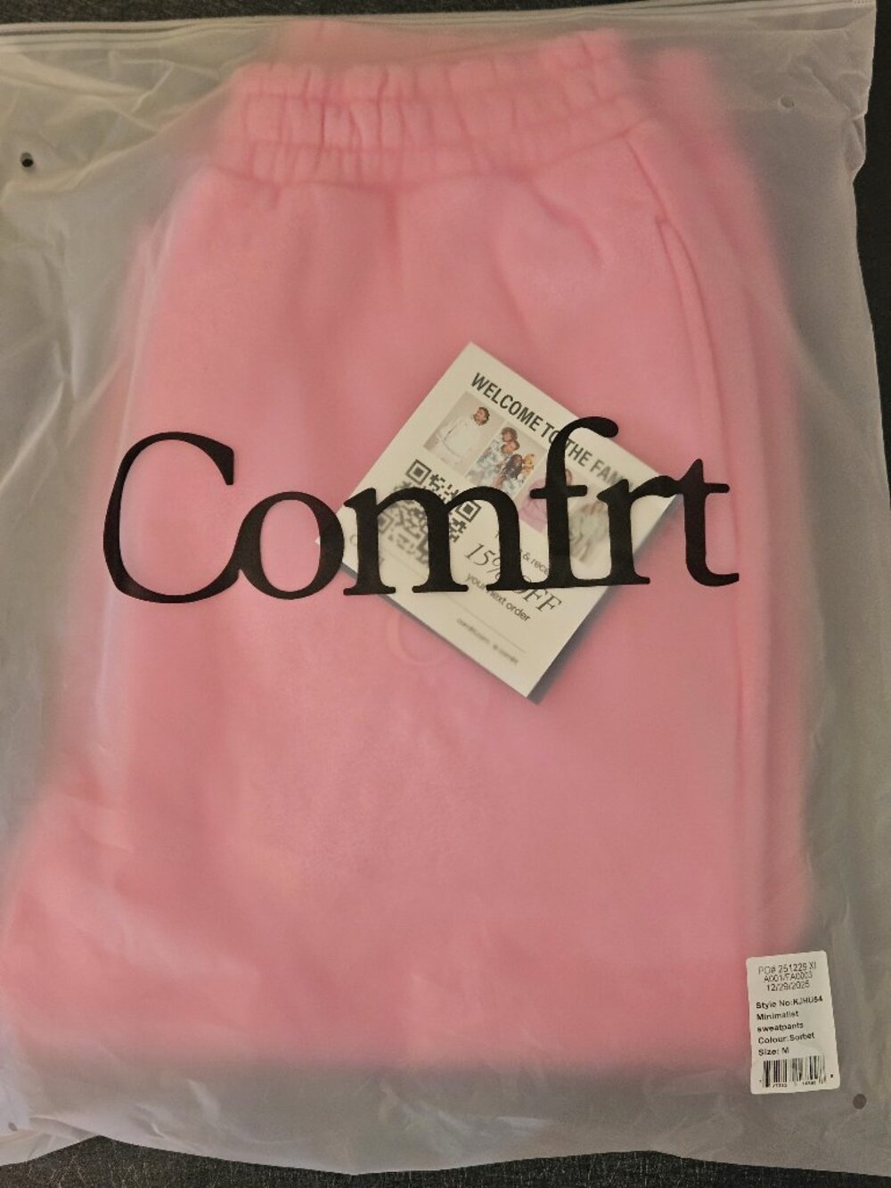 Minimalist Hoodie and Sweatpants  - FULL SET - Picture 8 of 12